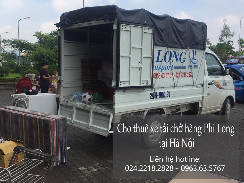 Xe tải chở hàng thuê tại phố Lý Thái Tổ
