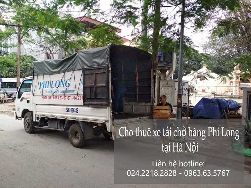 Xe tải chở hàng thuê tại phố Hàm Tử Quan