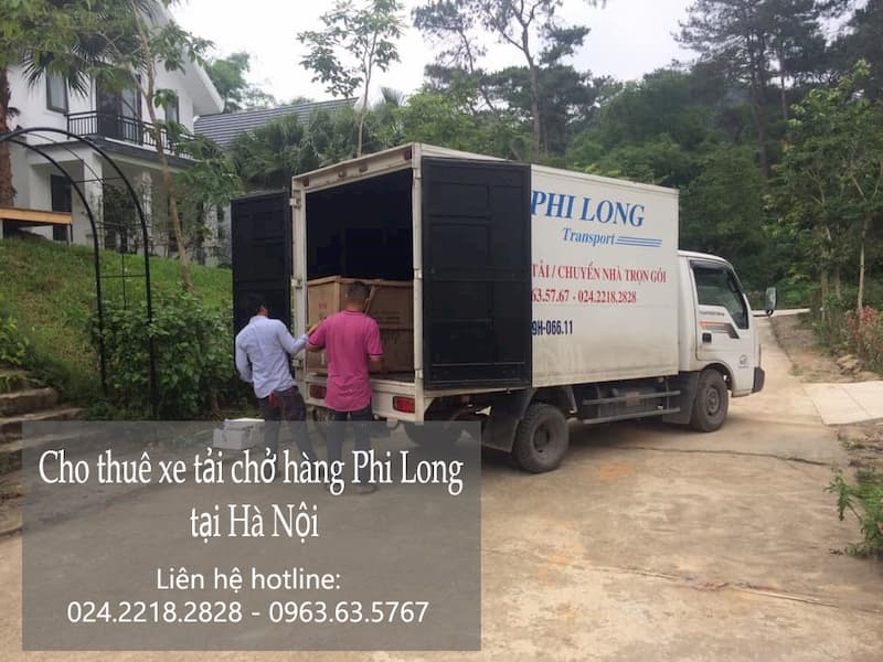 Xe chở hàng Phi Long tại quận Long Biên