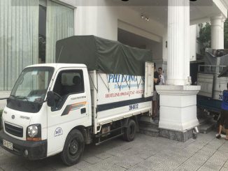 Xe tải chở hàng tại Masteri Waterfront